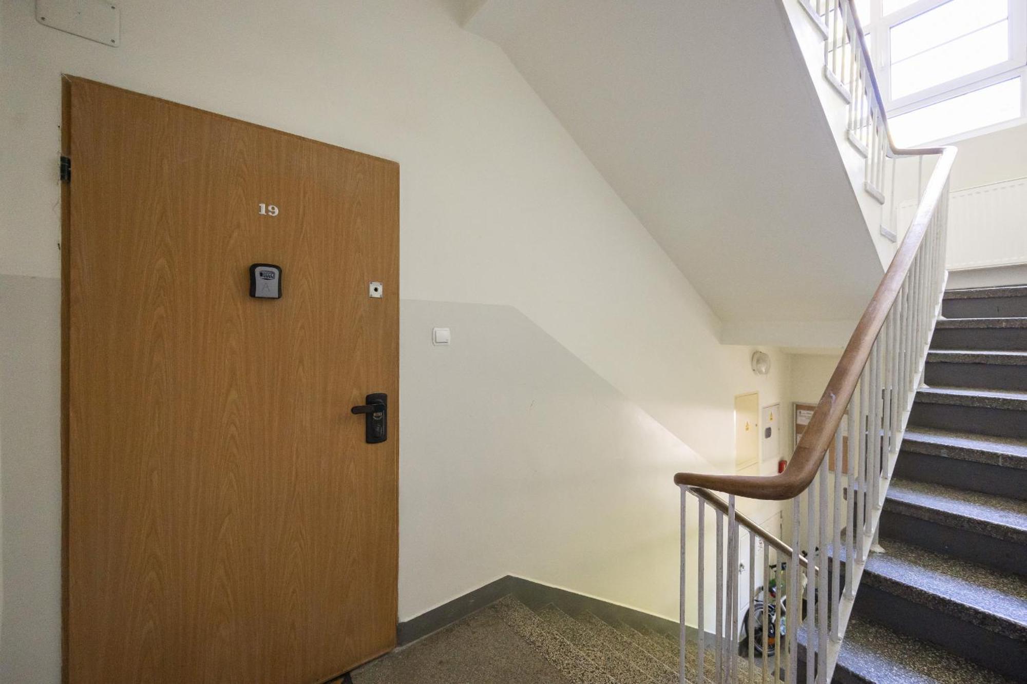 Apartment Przytulny I Tradycyjny Na Parterze W Centrum Warszawy By Renters *
