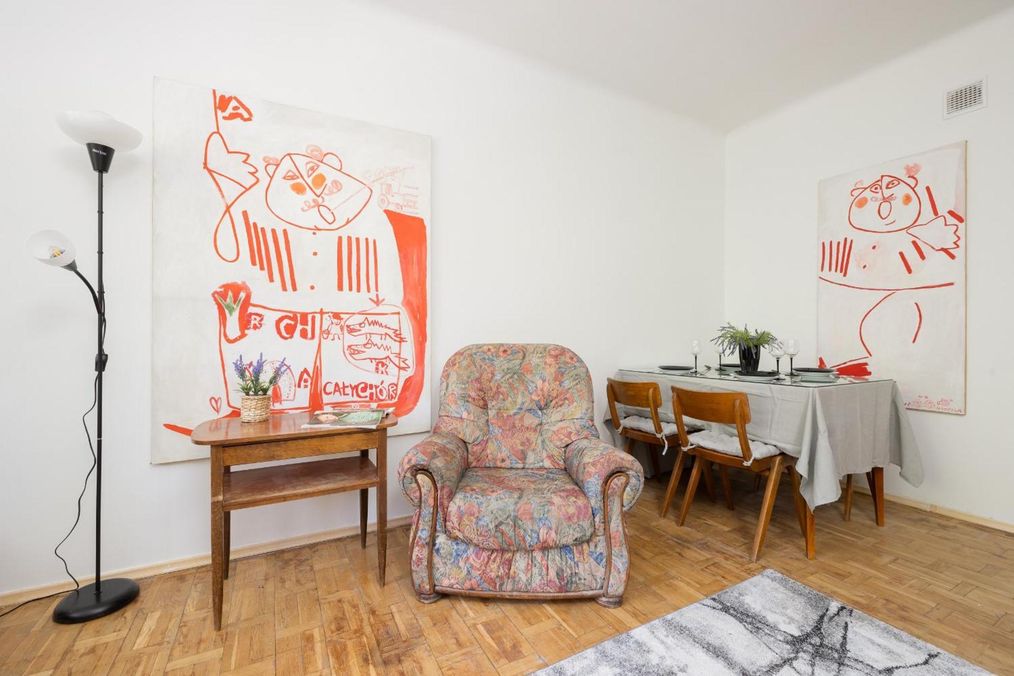 Przytulny I Tradycyjny Na Parterze W Centrum Warszawy By Renters Butas